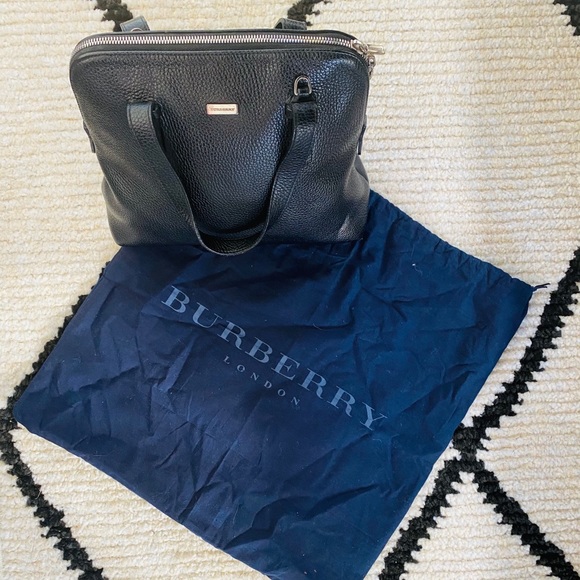 Burberry Handbags - Vintage Burberry Shoulder Bag